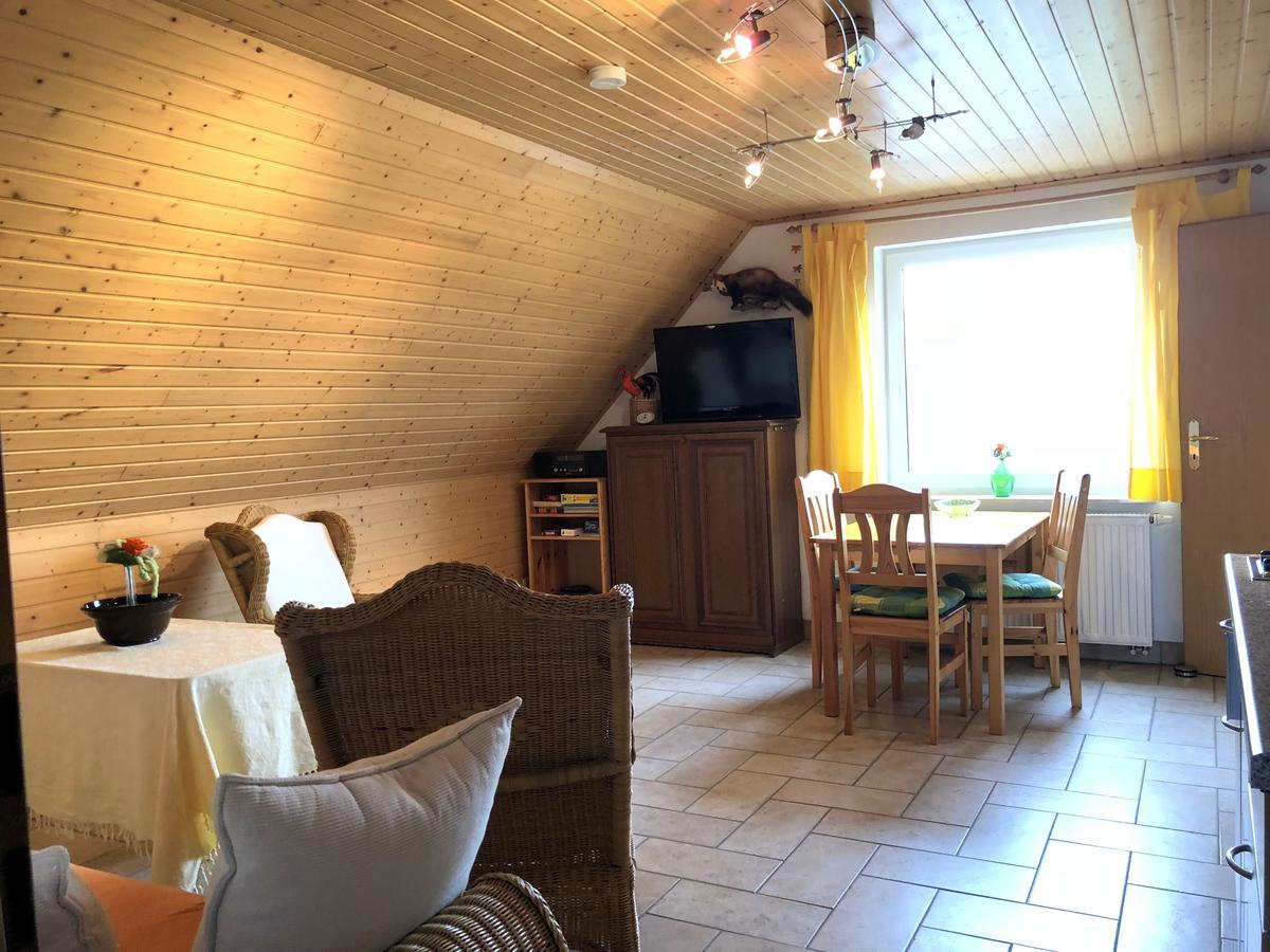 Ferienwohnung mit Garten Wieck Exterior foto